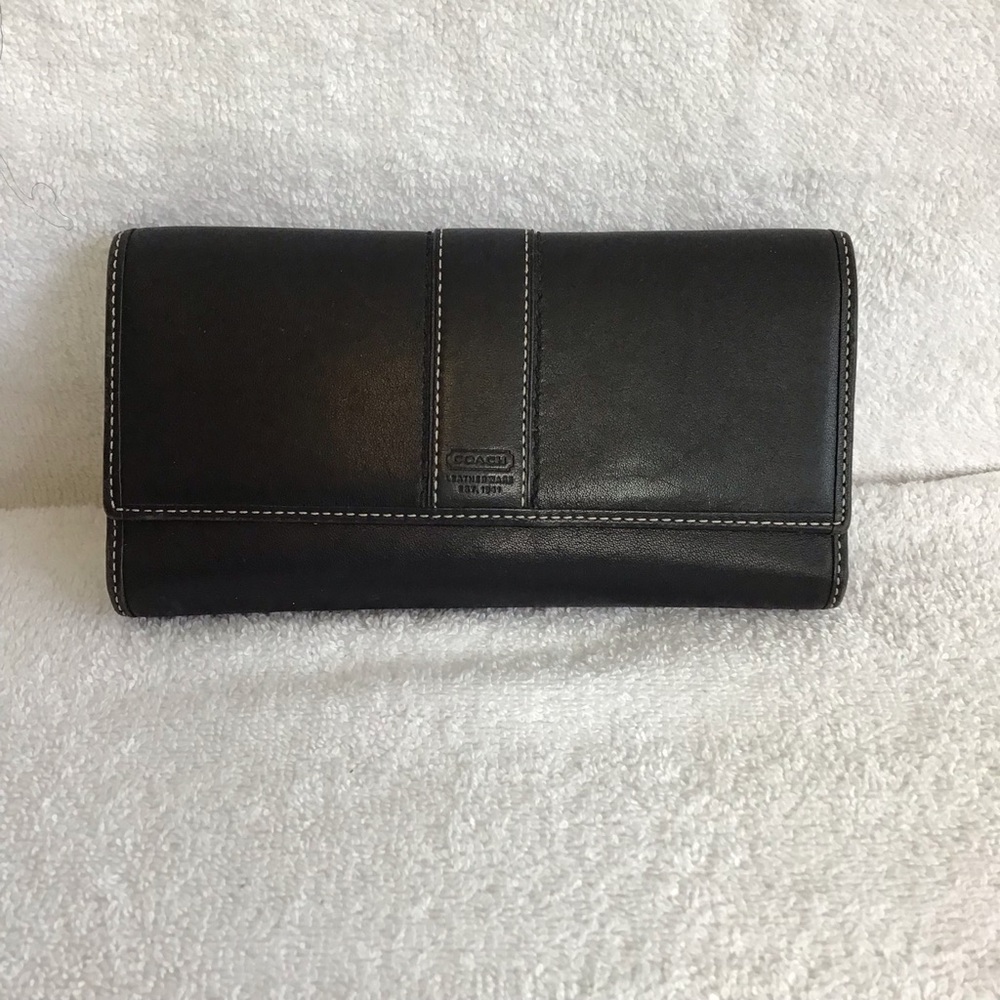 NWOT - Coach Black White Stitching Thick Leather Wallet